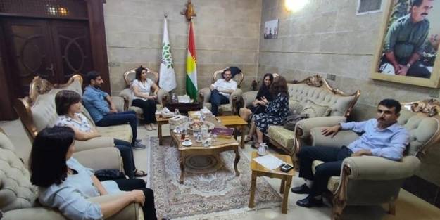 Kılıçdaroğlu ve Akşener bu görüntüye ne diyecek? HDP Abdullah Öcalan 'altında' toplandı!