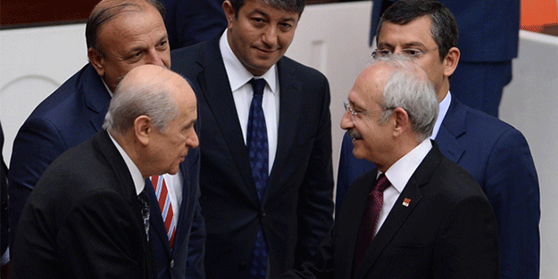 Kılıçdaroğlu ve Bahçeli ayaküstü sohbet etti