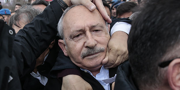 Kılıçdaroğlu zırhlı araçla evden çıkarıldı