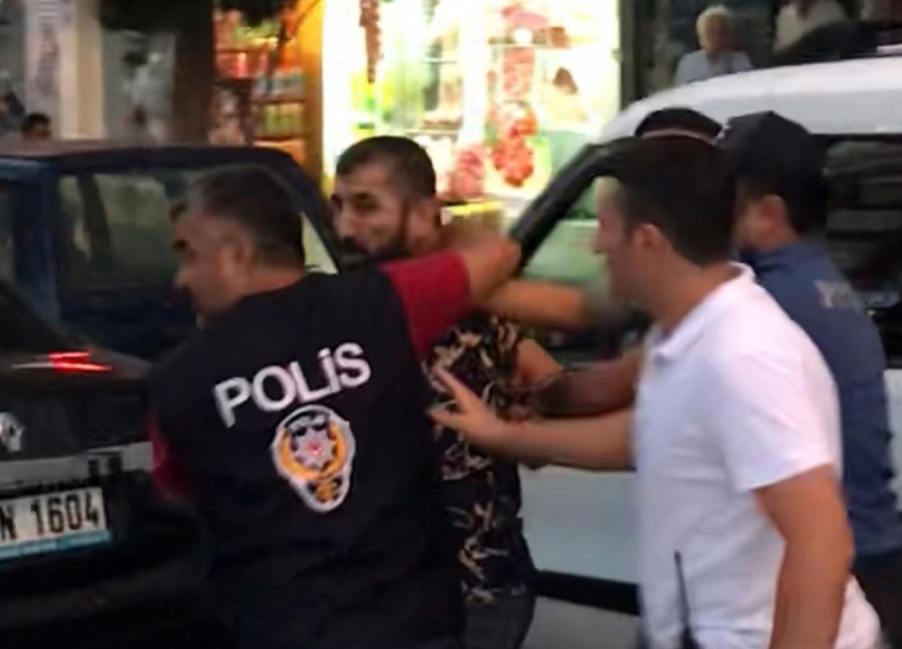 Kılıçdaroğlu’na yumurta atan saldırganın kimliği belli oldu 