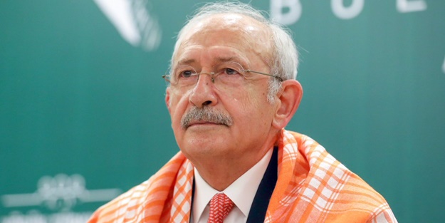 Hem öldürülmesine seyirci kaldılar hem anıyorlar!