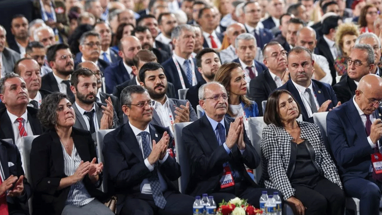 Kılıçdaroğlu’nu devirmek için pavyonda para dağıtmışlar! CHP’nin kurultay skandalında bomba ifşaatlar