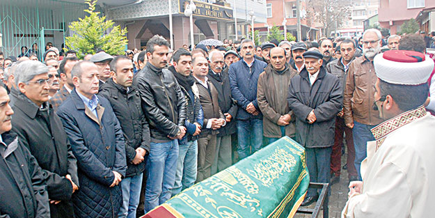 Kılıçdaroğlu’nun kayınvalidesi cemevinden uğurlandı