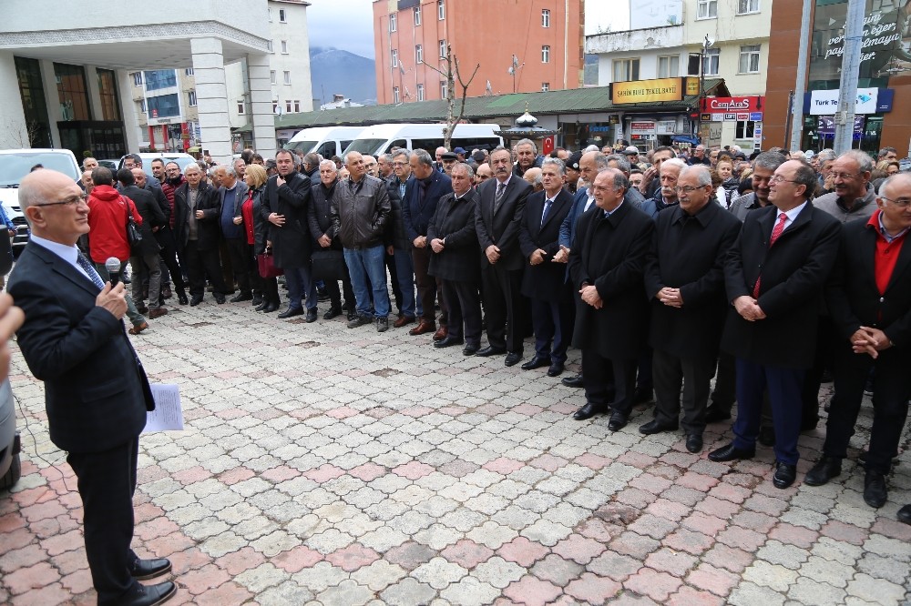 Kılıdaroğlu’na yapılan saldırı Artvin’de protesto edildi 