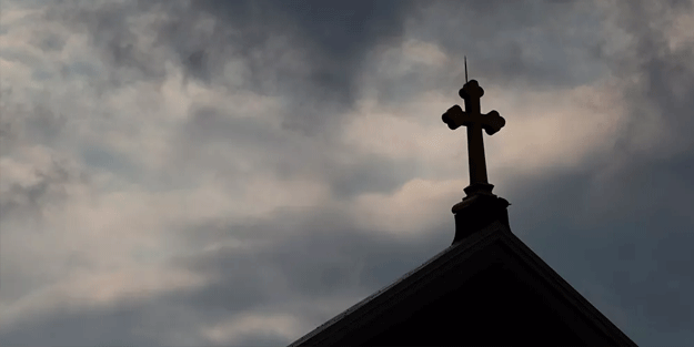 Kilisede mide bulandıran rezillik! Binlerce çocuğun taciz edilmesine göz yumuldu