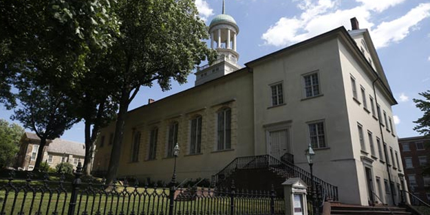 FETÖ'nün kilise destekli imamları! Deşifre edildi