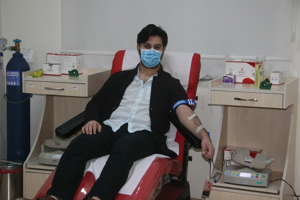 Kilis’te iftardan sonra kan bağışı 