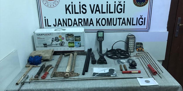 Kilis'te kaçak kazı operasyonu: 2 gözaltı