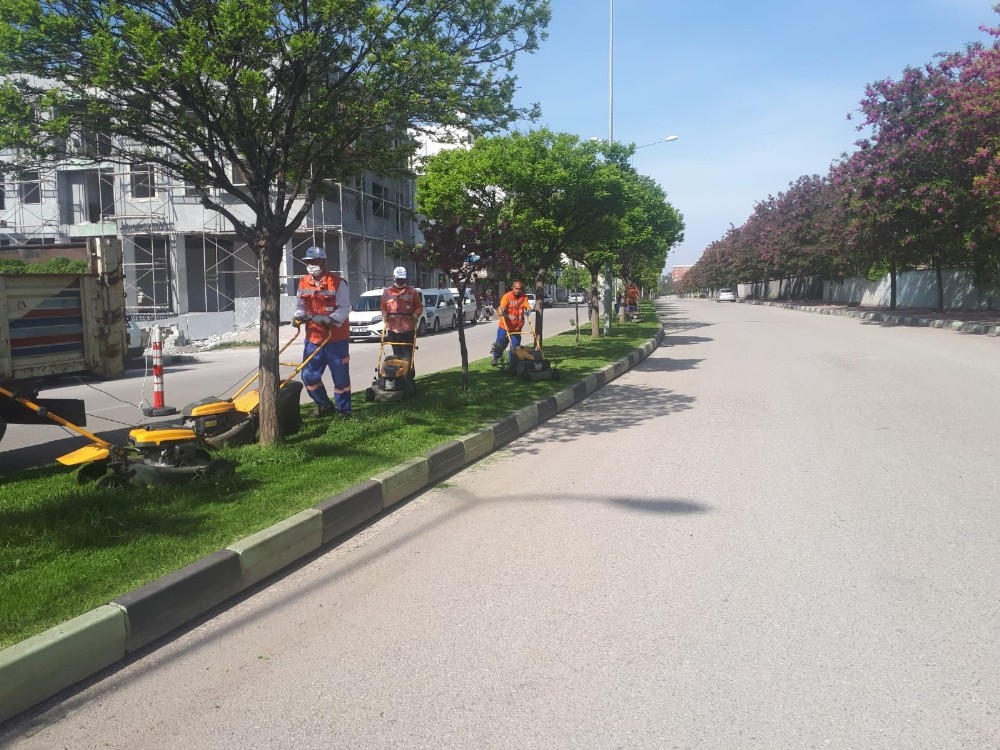 Kilis’te parkların bakım ve onarım 
