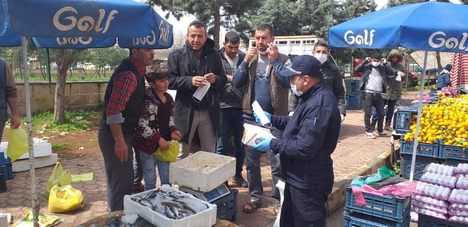 Kilis’te pazar esnafına maske dağıtıldı 