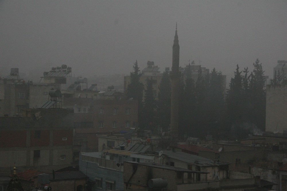 Kilis’te yoğun sis etkili oldu 