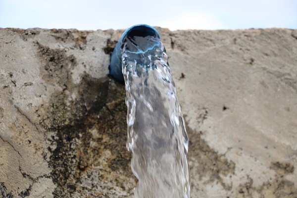 Kilometrelerce uzaklıktan geliyorlar... Bu taş ve suyun sırrı ne?