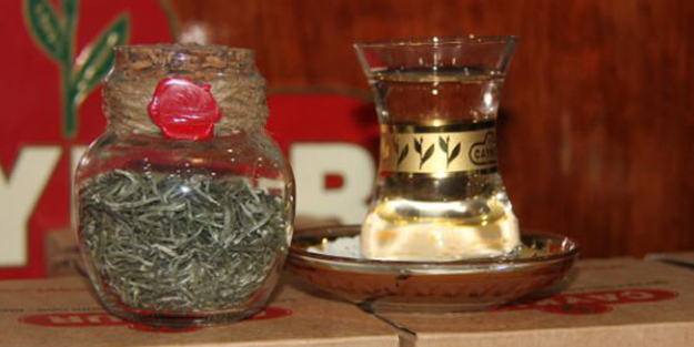 Kilosu 4 bin TL'ye satılıyor: Çaykur 87 kilo aldı