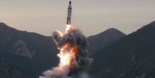 Kim balistik füzeleri ateşledi