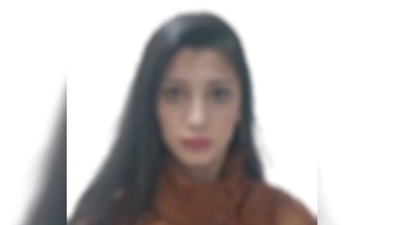 Kim olduğu ortaya çıktı! Taksim’in göbeğinde dansçı sahte polis