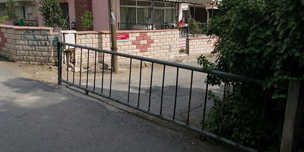 Kimler göz yumuyor? İstanbul'un göbeğinde sokak işgali