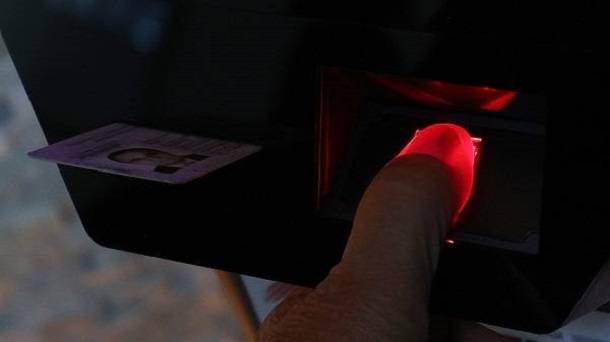 Kimlik kartına sürücü belgesi yükleme nüfusmatiklerde olur mu?