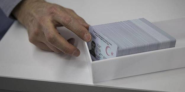 Kimlik kartlarında yeni dönem! Yarın başlıyor