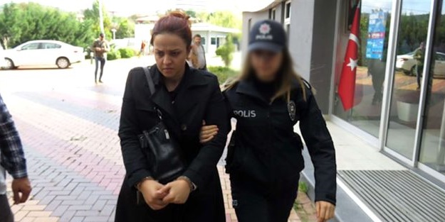 Kimlik kontrolünde yakalandı! Bakın kim çıktı