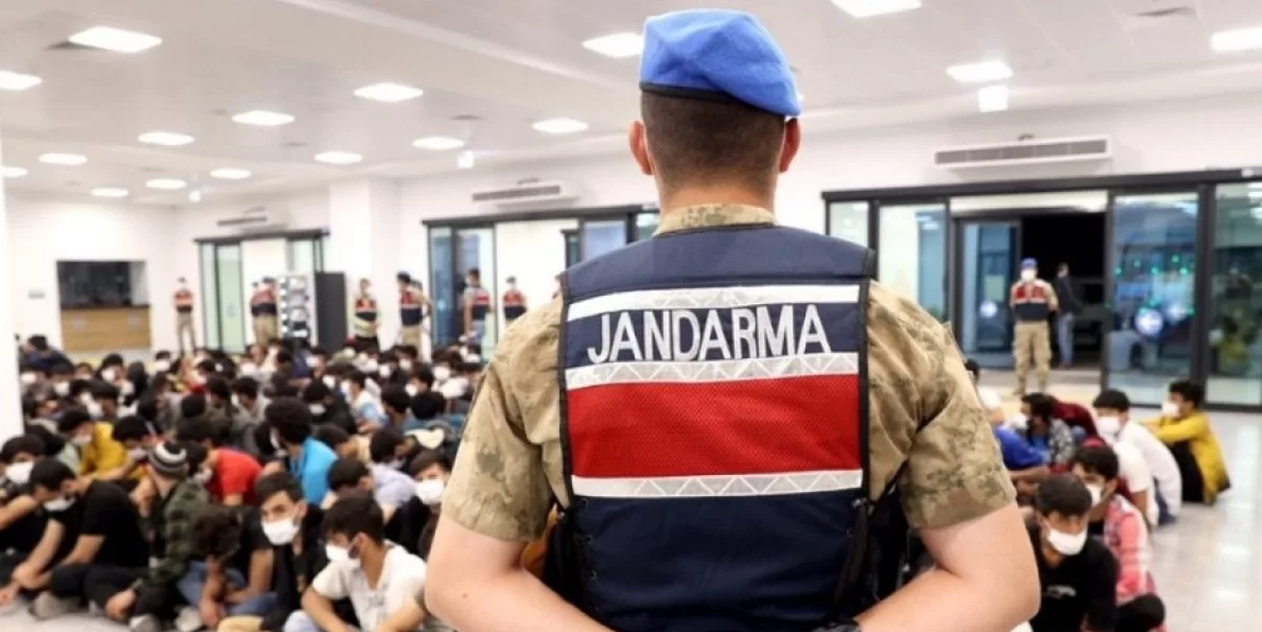 Kimse beklemiyordu: 100 bine yakın kişi sınır dışı edildi!