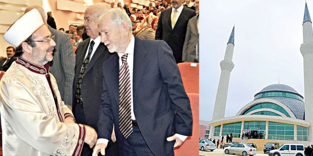 Kimse kendi cemaatini hakikatin yerine koymasın