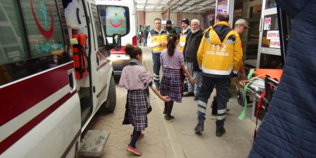 Kimya deneyindeki dumandan etkilenen 15 öğrenci hastanelik oldu