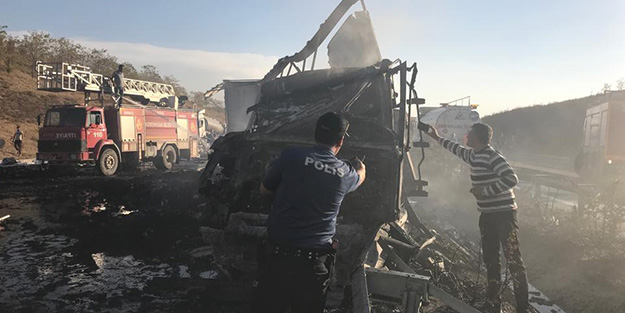 Kimyasal madde yüklü tanker kaza yaptı, sürücü yanarak can verdi!