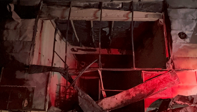 Kimyasal maddelerin bulunduğu depoda çıkan yangın uzun uğraşlar sonucu söndürüldü