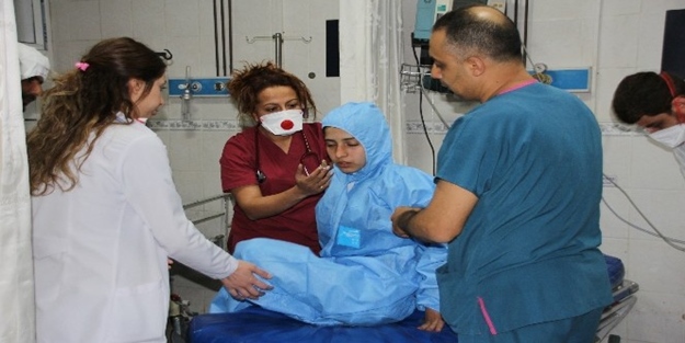 Kimyasal saldırıdan etkilenenlerin tedavileri sürüyor