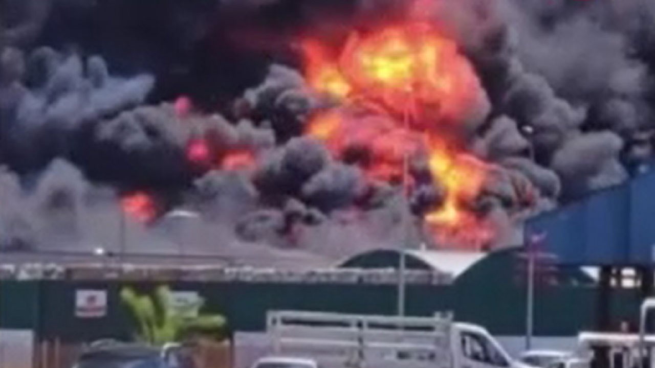 Kimyasal ürün deposu alevlere teslim oldu!