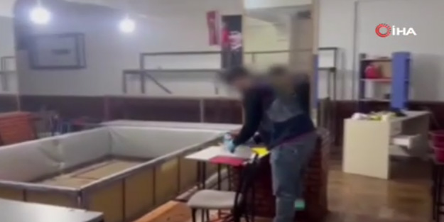 Kıraathanede 'horoz dövüş' ringi! Baskın yediler...