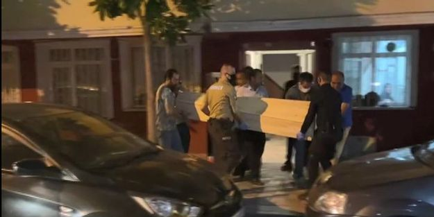 Kiracı dehşeti! Öldürüp halıya sardı