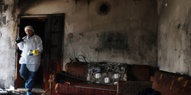 Kiracısına kızdı, evi yaktı!