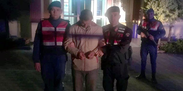 Kiraladığı otomobille ahırdan hayvan çaldı