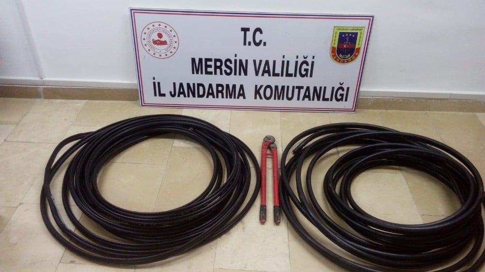 Kiralık araçla kablo hırsızlığı yapan 2 kişi tutuklandı 