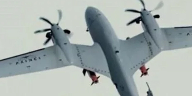 Kırgız sanatçıdan bir ilk: Bayraktar için şarkı yazdı! Bayraktar İHA ve SİHA’lar ortalığı yıkıp geçerken...