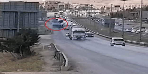 Kırıkkale-Ankara kara yoluna ters yönden sürücüye cezası kesildi