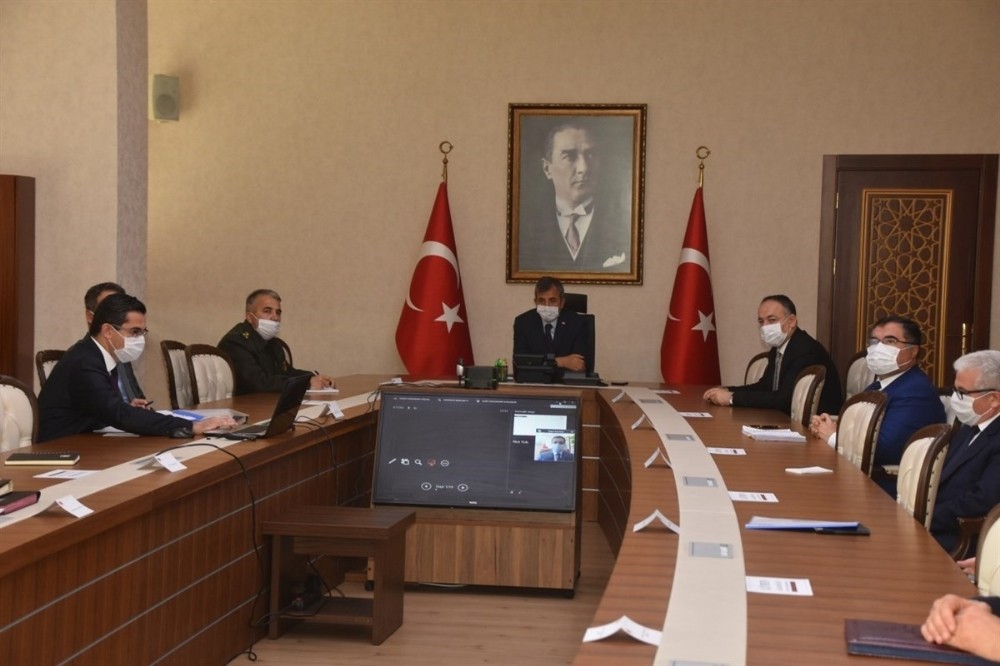 Kırıkkale İl Pandemi Koordinasyon Kurulu toplantısı 
