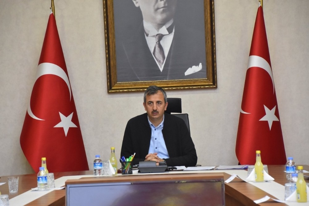 Kırıkkale Valiliğinde korona virüs mesaisi 