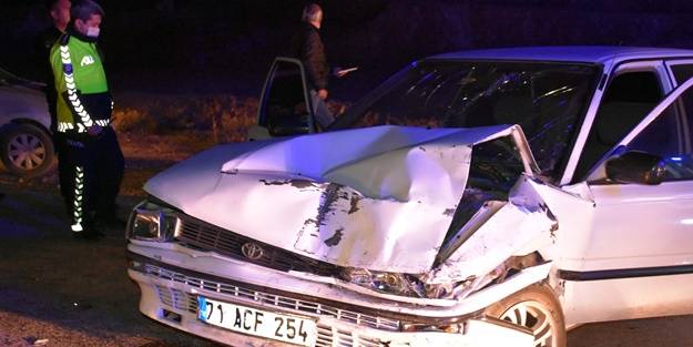 Kırıkkale'de kaza! 2'si polis, 3 kişi yaralandı