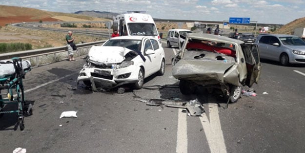 Kırıkkale'de korkunç kaza! Araçlar hurdaya döndü, 1 ölü