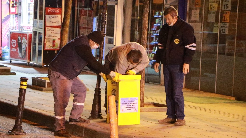 Kırıkkale’de toplum sağlığı için tıbbi atık kutuları yerleştirildi 