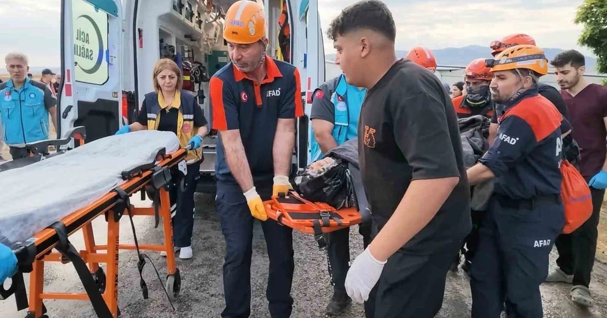 Kırıkkale'de yolcu otobüsü devrildi: 92 yaşındaki yolcu hayatını kaybetti