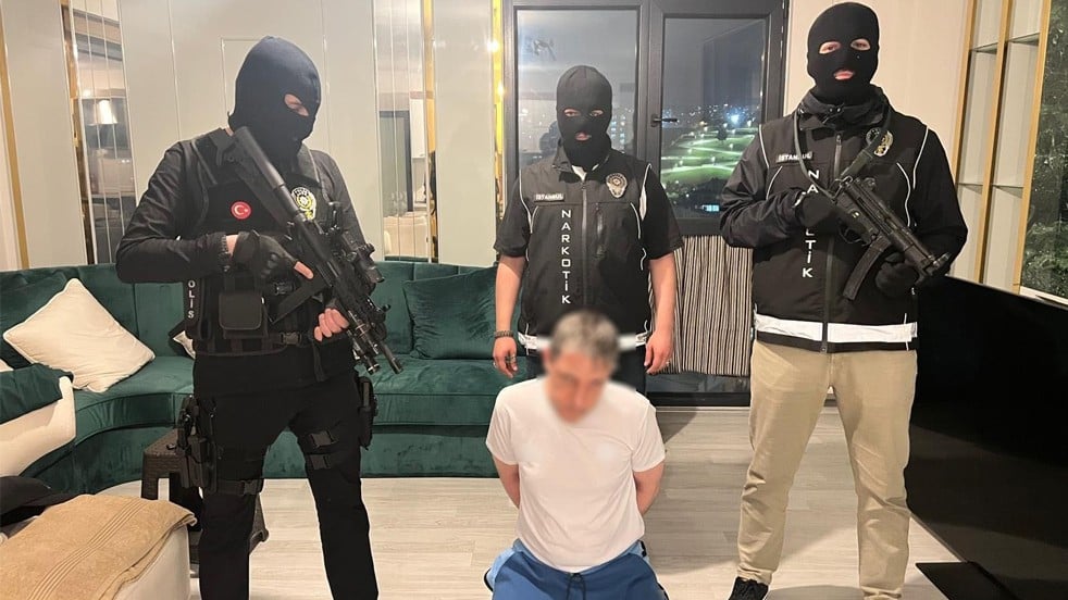 Kırımızı bültenle aranıyordu! MİT ve Emniyetten ortak operasyon