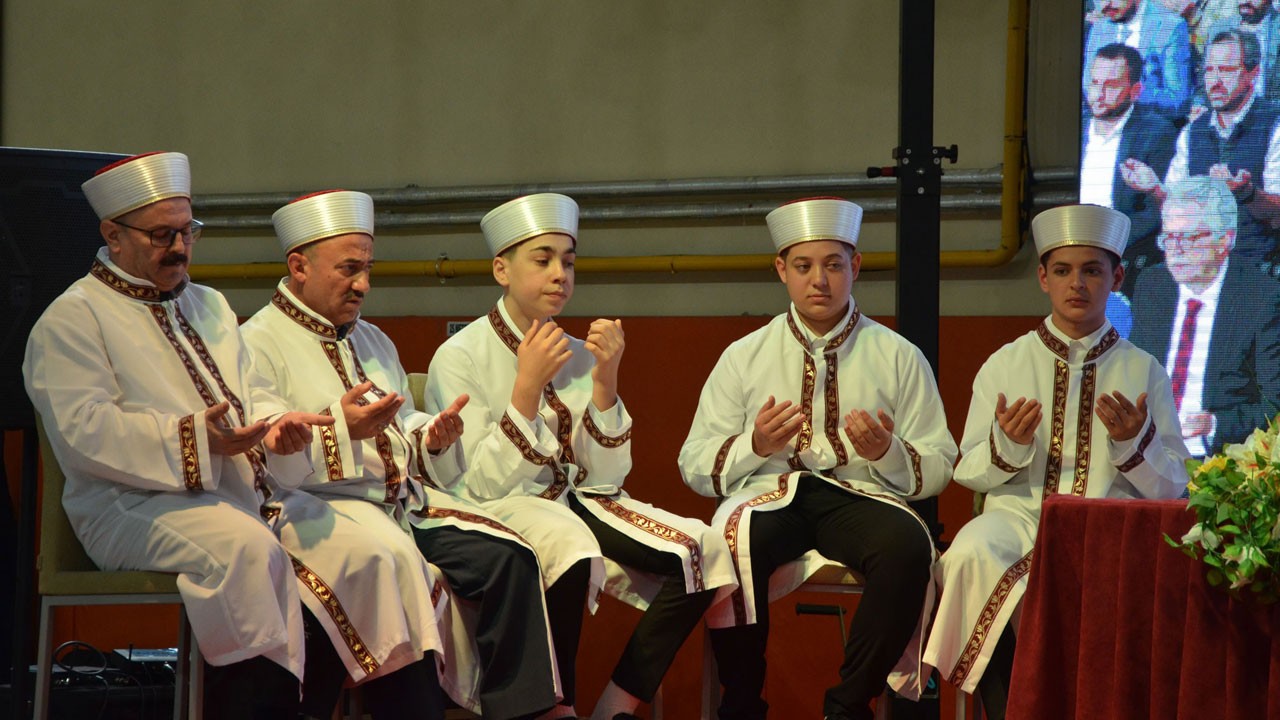 Kırkağaç’ta 25 yıl sonra bir ilk! Hafızlık icazet merasimi yeniden düzenlendi