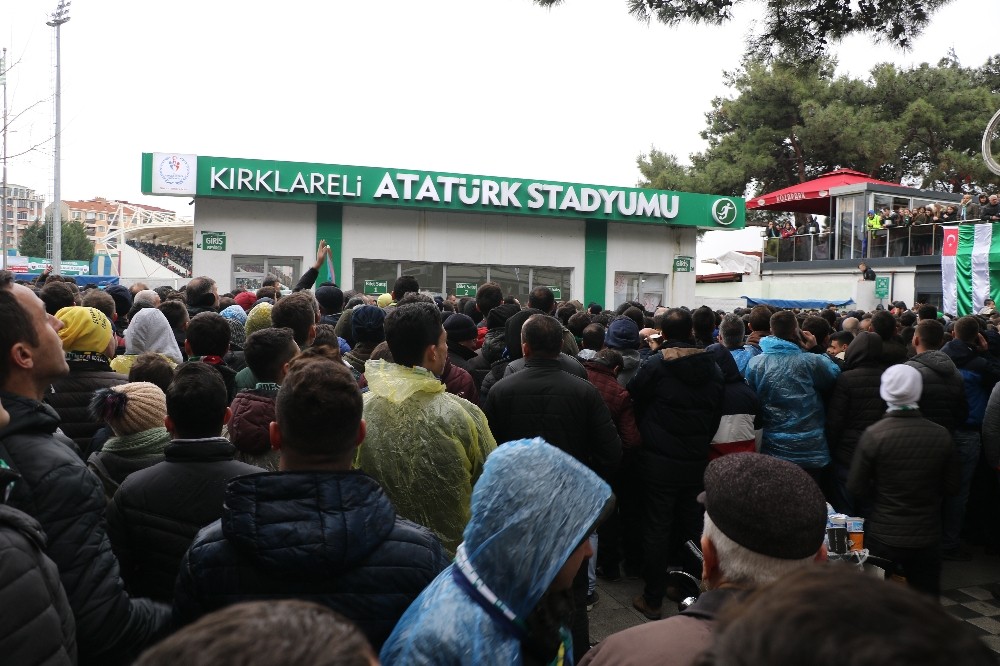 Kırklareli’de Fenerbahçe izdihamı 