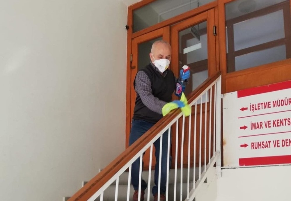Kırklareli’de tüm kurumlarda dezenfekte çalışmaları 