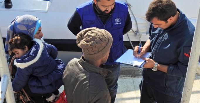 Kırklareli'nde 37 kaçak ve sığınmacı yakalandı