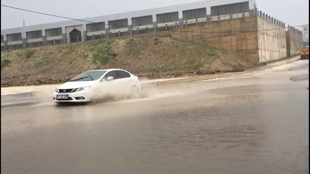 Kırklareli’nde kuvvetli sağanak etkisini sürdürüyor 