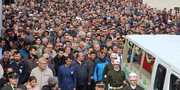Kırklareli'nde şehidi binler son yolculuğuna uğurladı